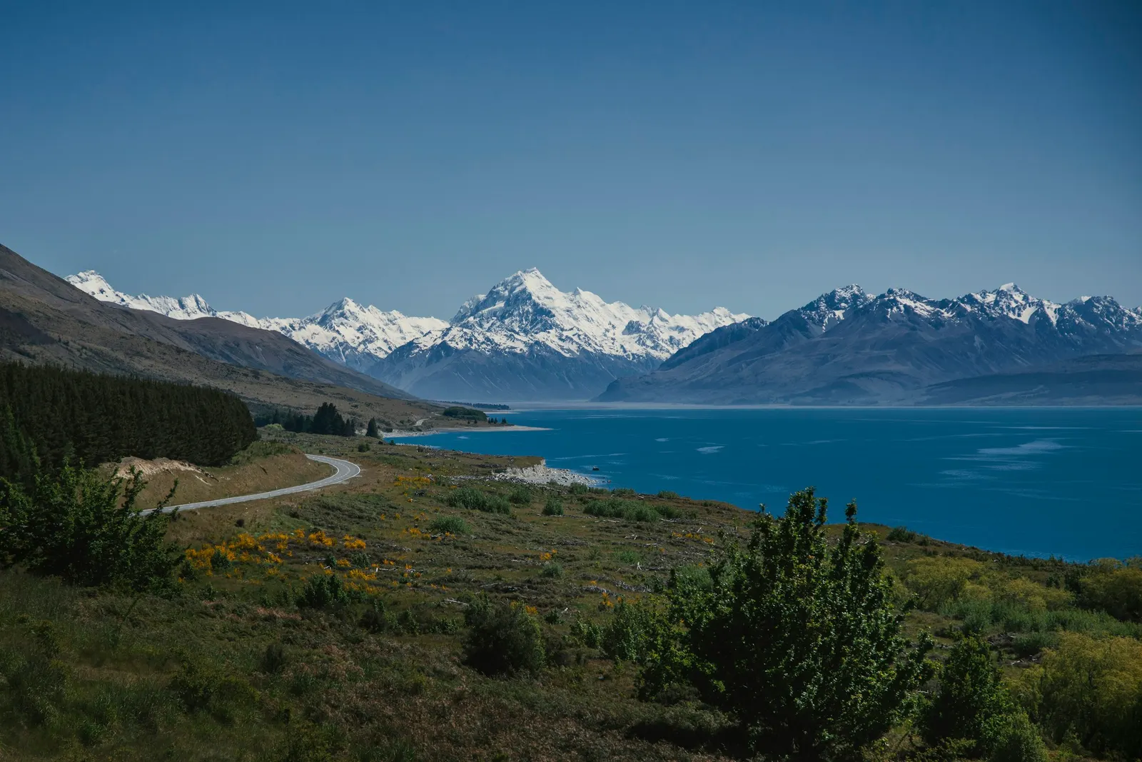 Mountains above a lake in New Zealand