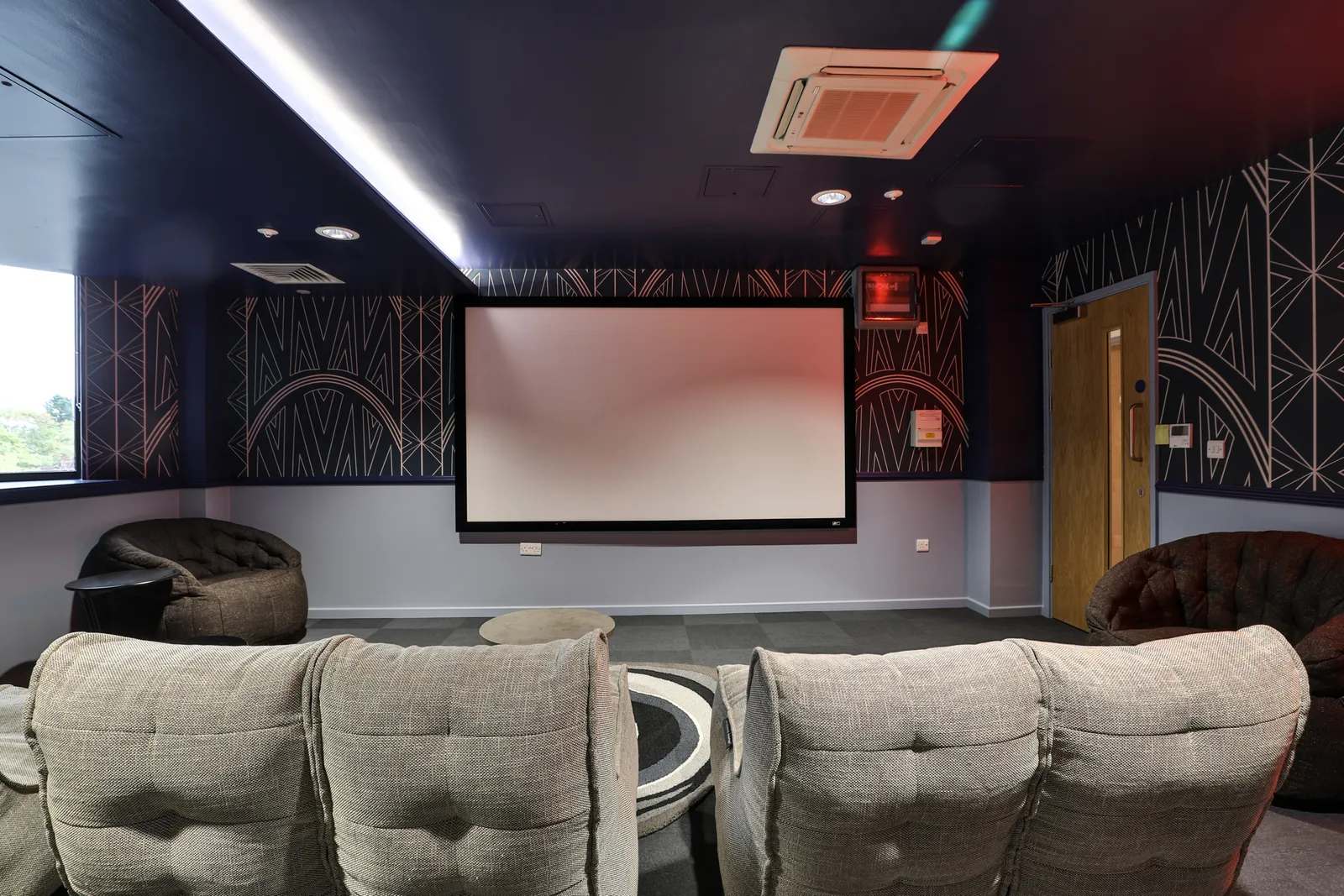 B16 Studios photo 21