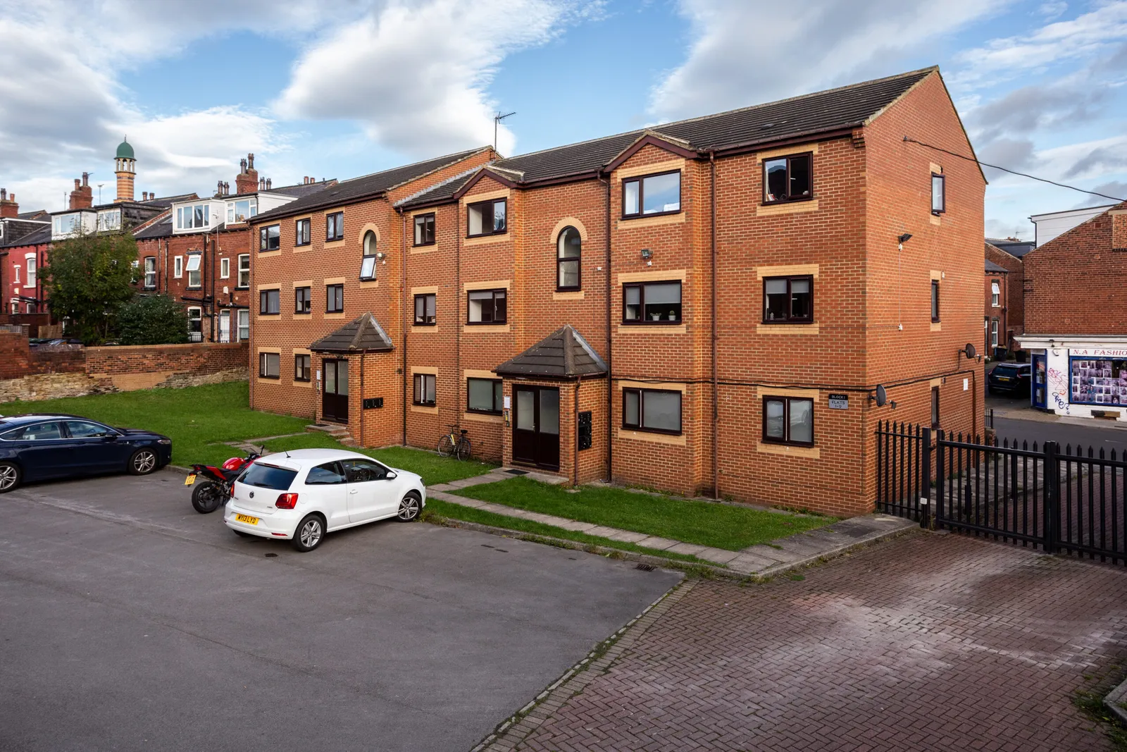 Thornville Court photo 1