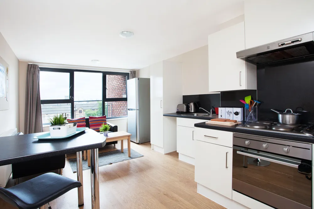 Kelvin Court photo 21