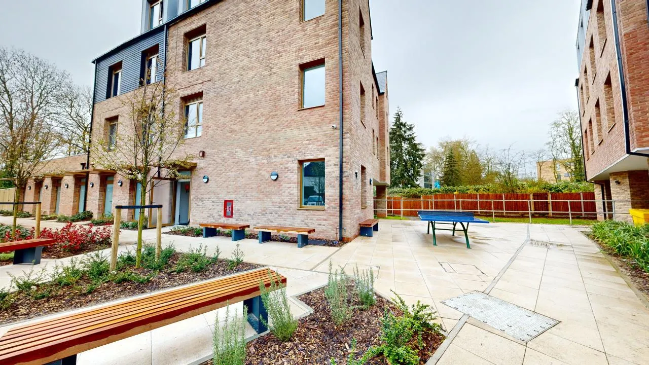 Ash Grove Court, Guildford photo 14