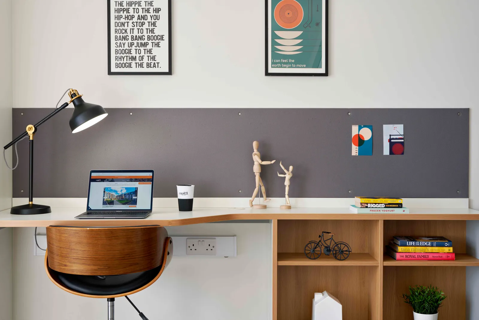 Asa Briggs House photo 3