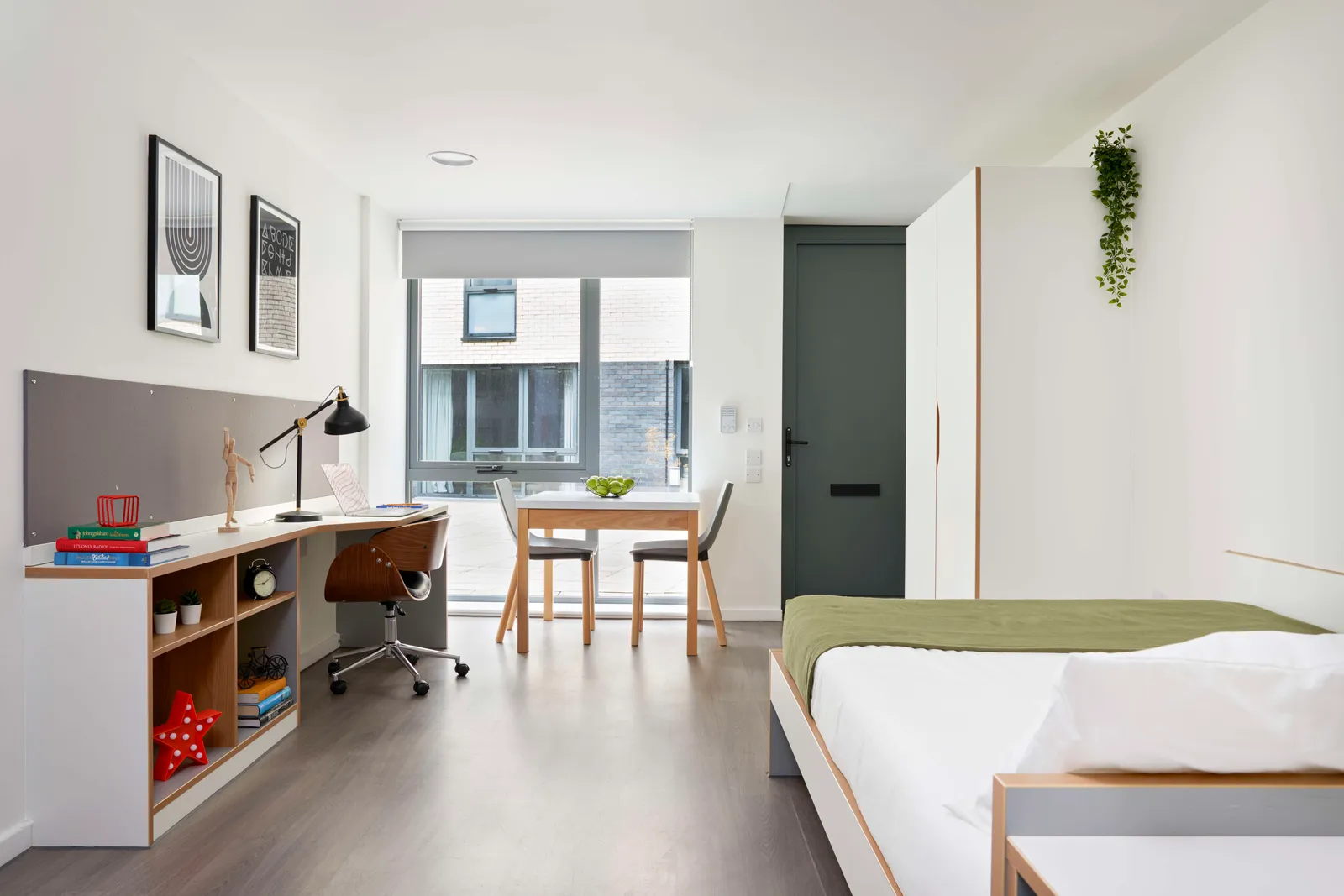 Sharman Court photo 10