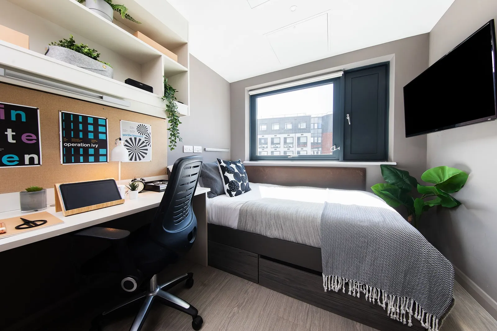 Silver Ensuite at Eclipse, Cardiff