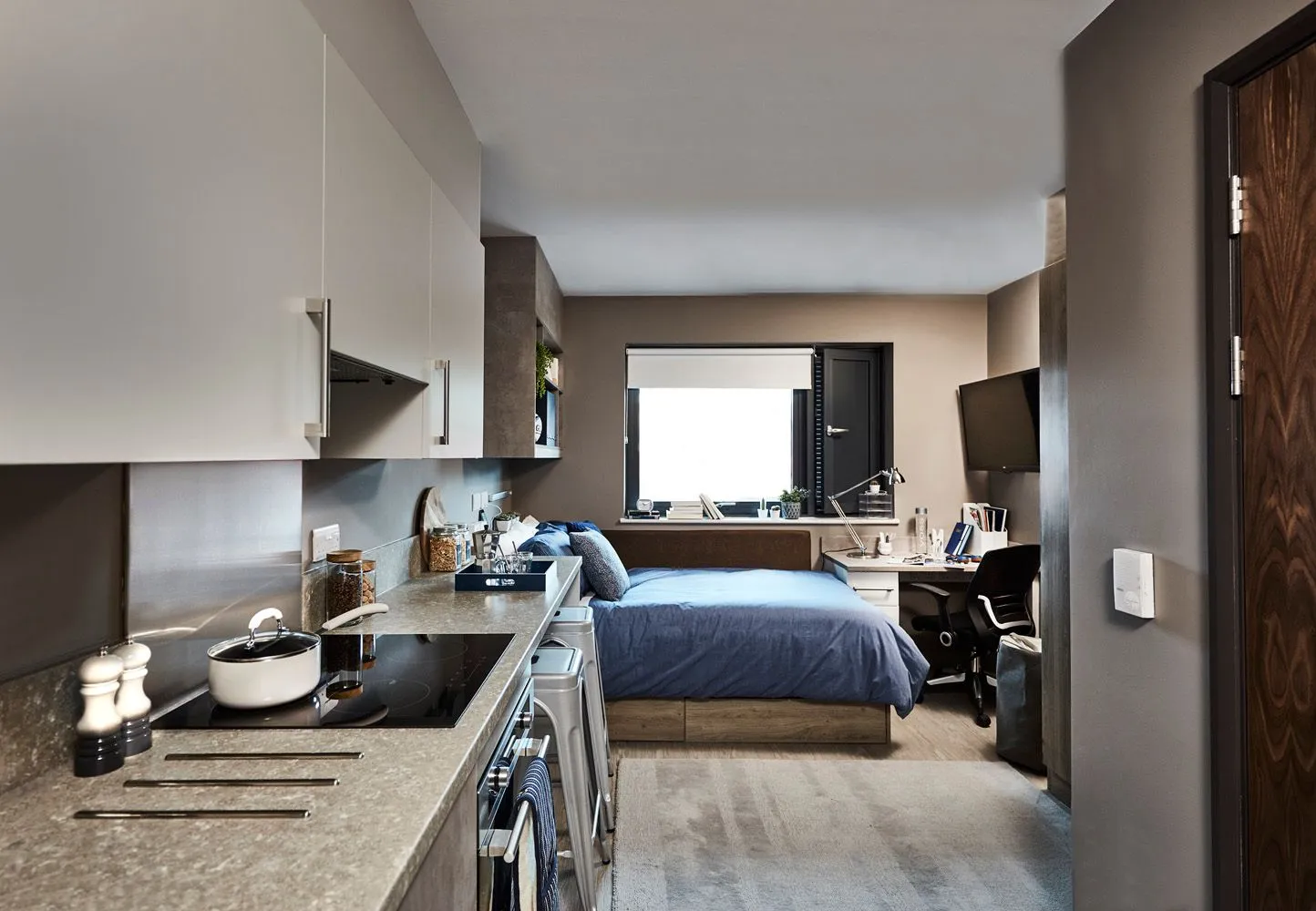 Gold 2 Bed Apartment at Eclipse, Cardiff