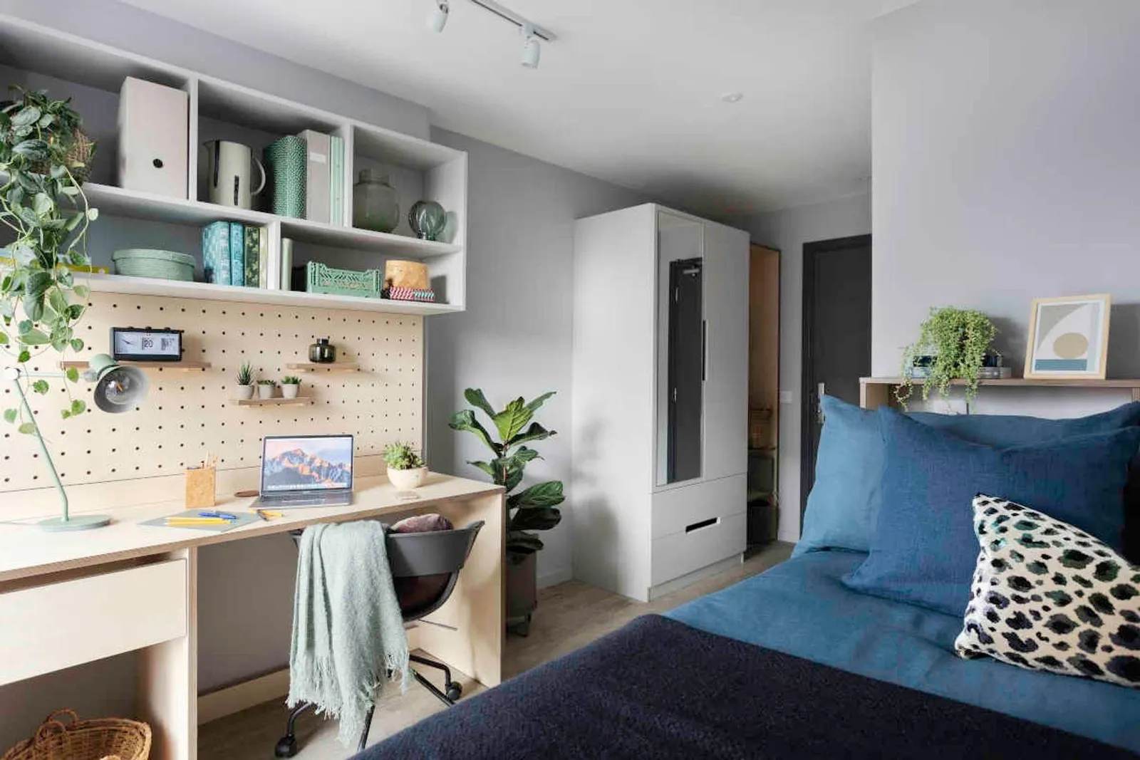 5 Bed Essential Ensuite at Bridle Works, Glasgow