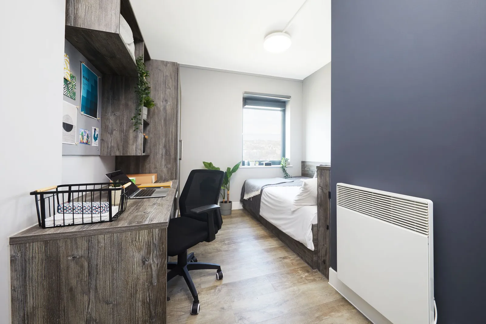 Penthouse Plus Studio at Crown Place, Portsmouth