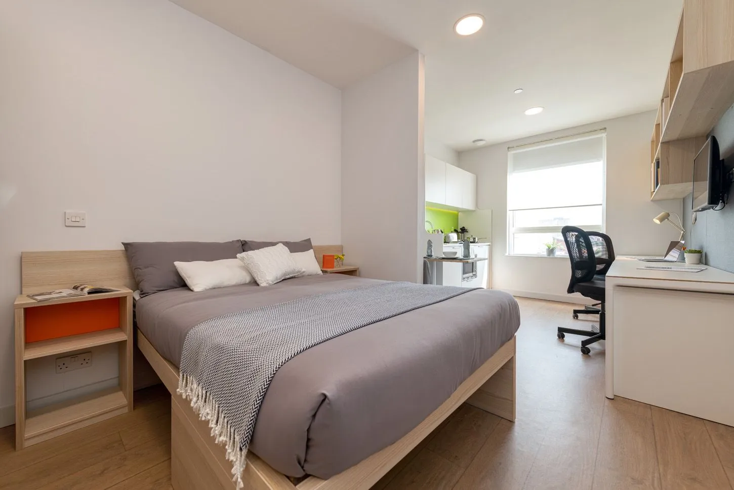 Luxury Plus Studio at Middle Street, Portsmouth