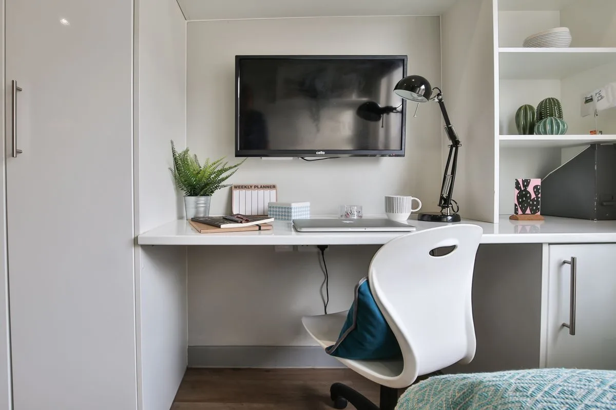 Edge Apartments photo 3