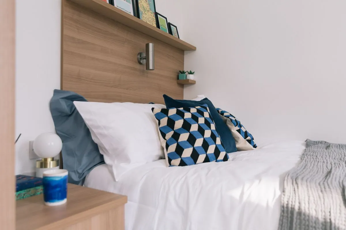 Classic Smaller Studio - Single Bed, Great View at Claremont Place