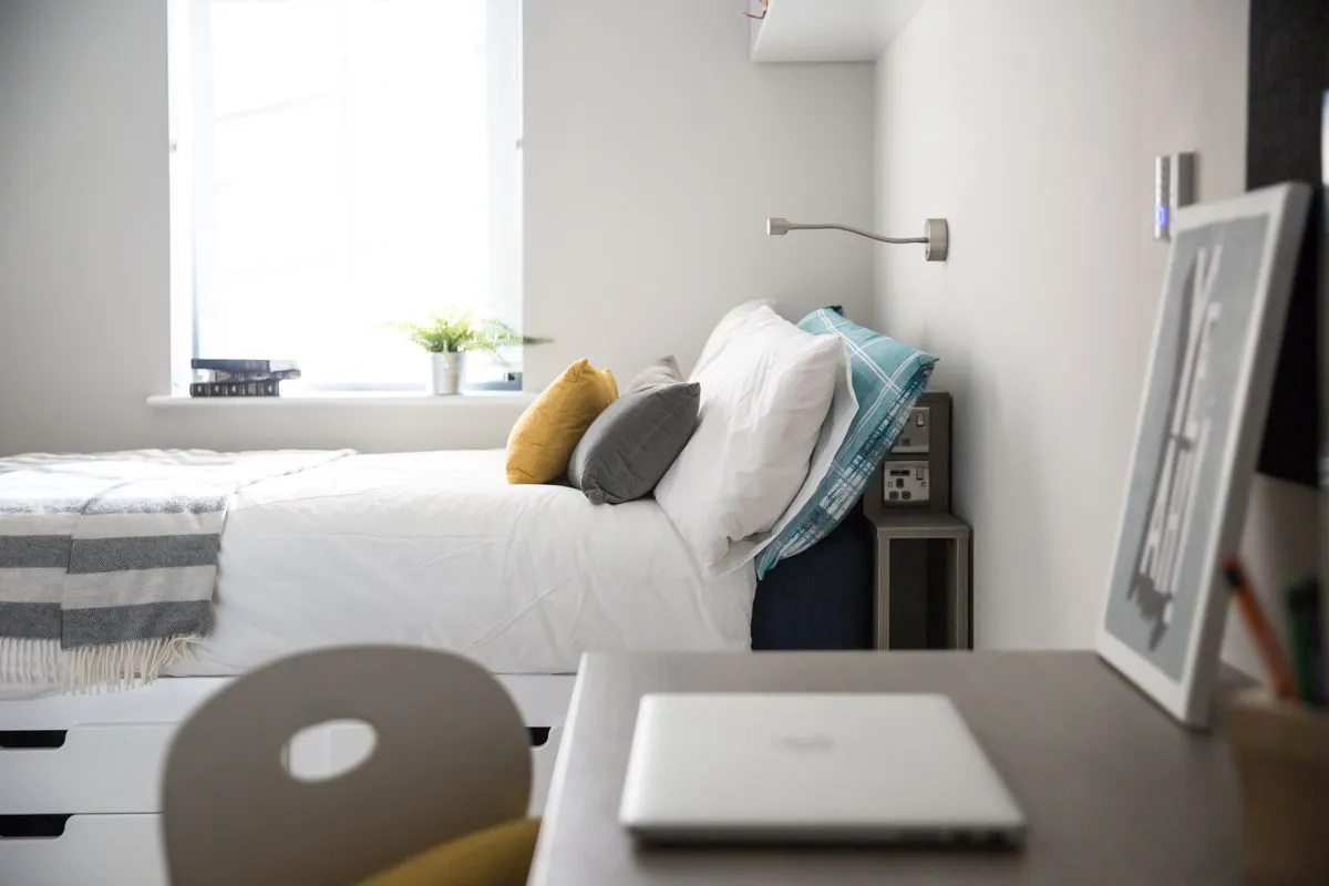 Classic 3-4 Bed Apartment at Percy’s Place