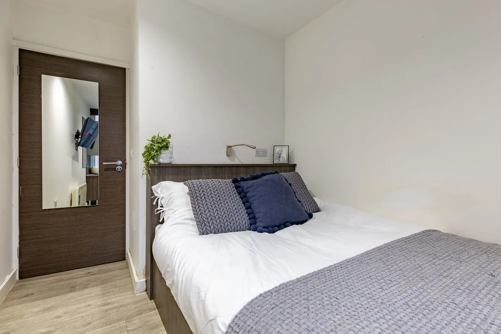 Premium 2 Bed Apartment at Centre Gate