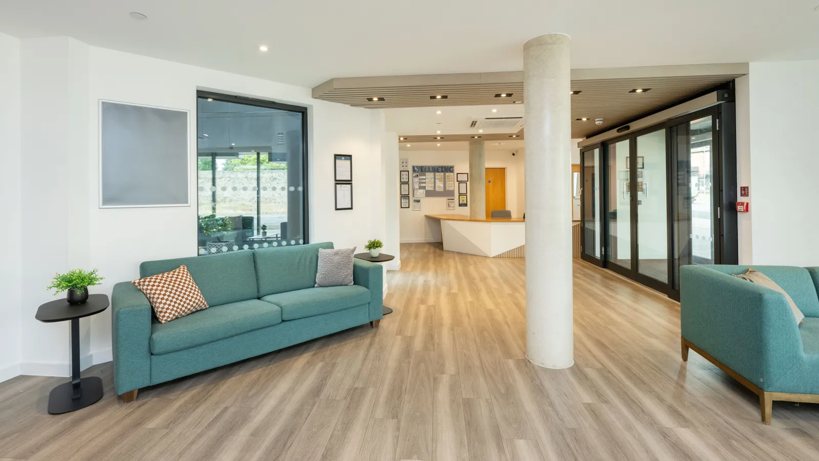 Currus Court photo 2