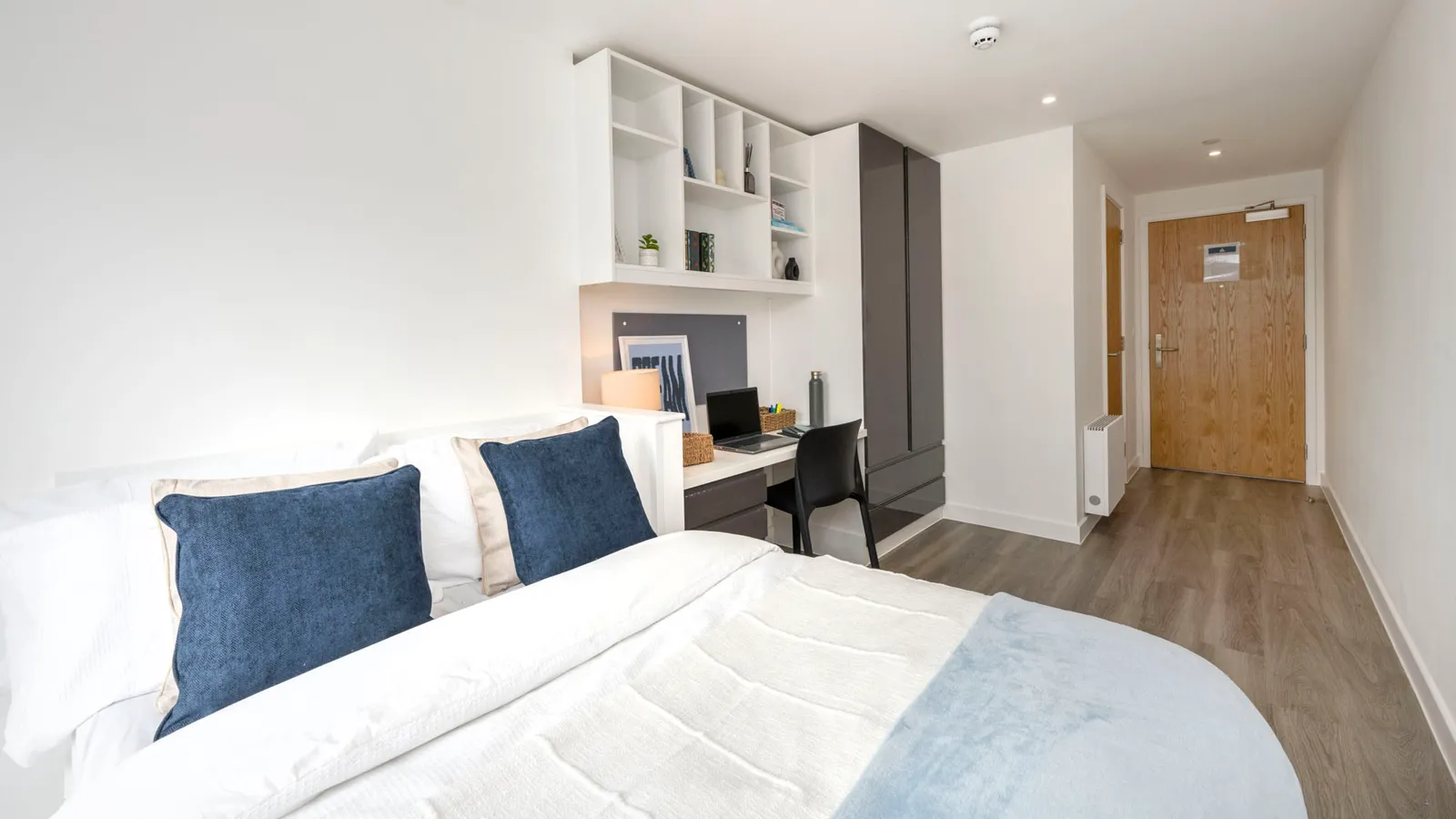 Club Ensuite at Rhodaus Court