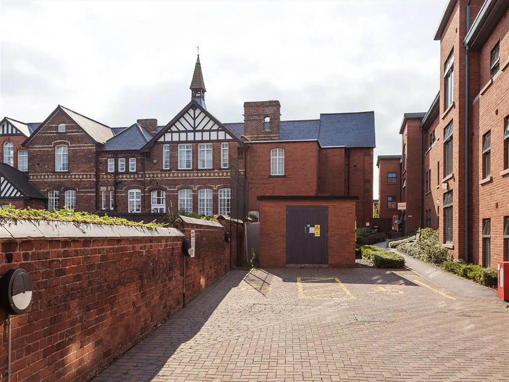 Abbeygate photo 9