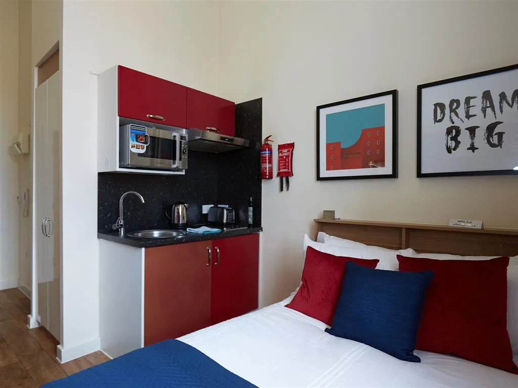 Silver Studio at Abbeygate