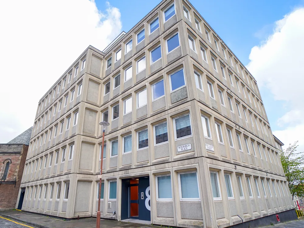 8 Roxburgh photo 13