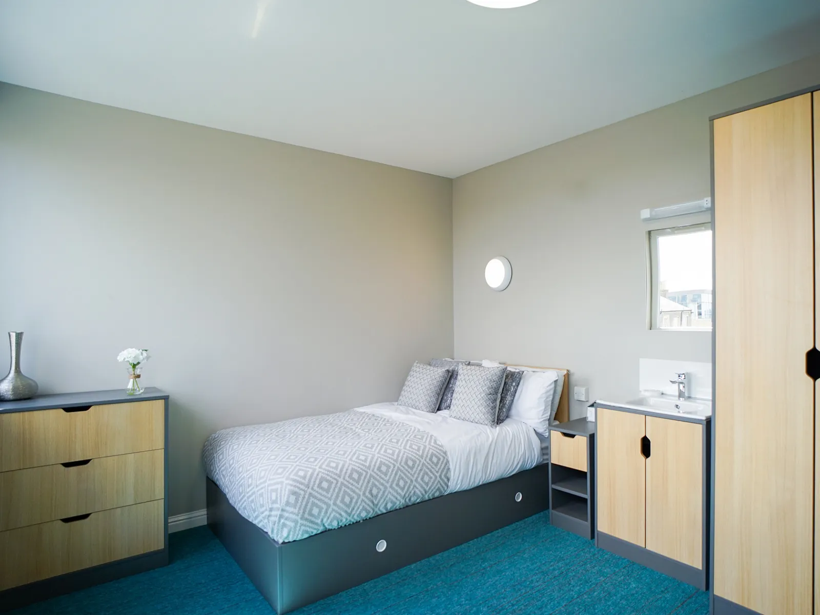 Premium Room at 8 Roxburgh