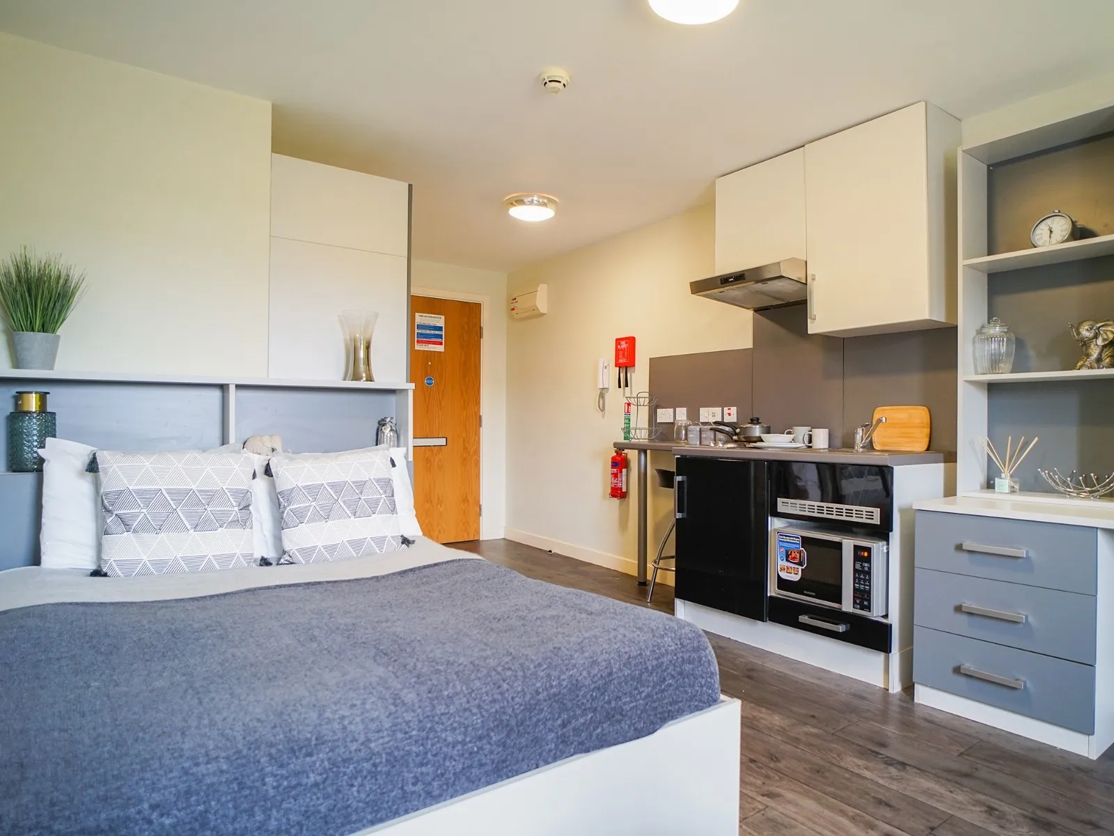 Beaverbank Place photo 10