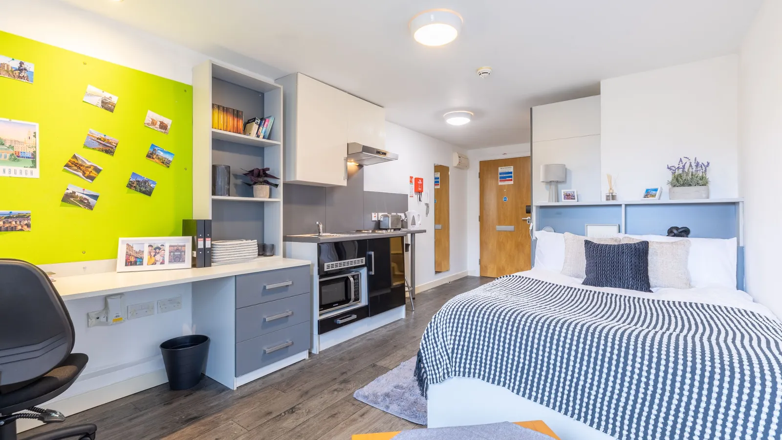 Silver Studio at Beaverbank Place