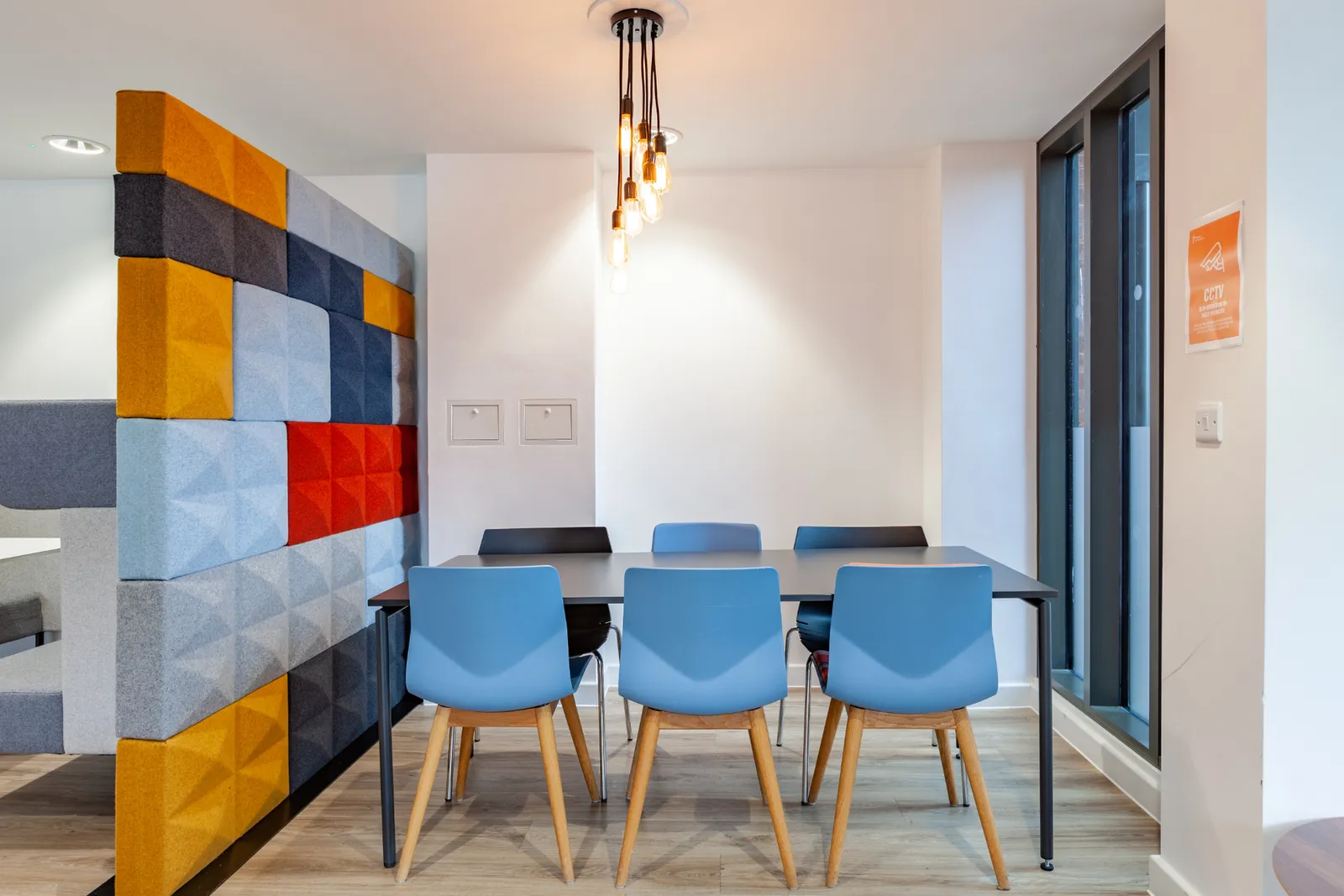 Atlas House photo 2