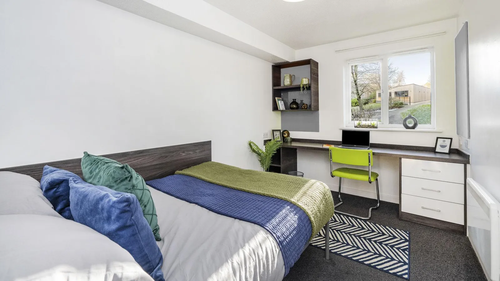 Classic Plus Ensuite at Paddington Park House