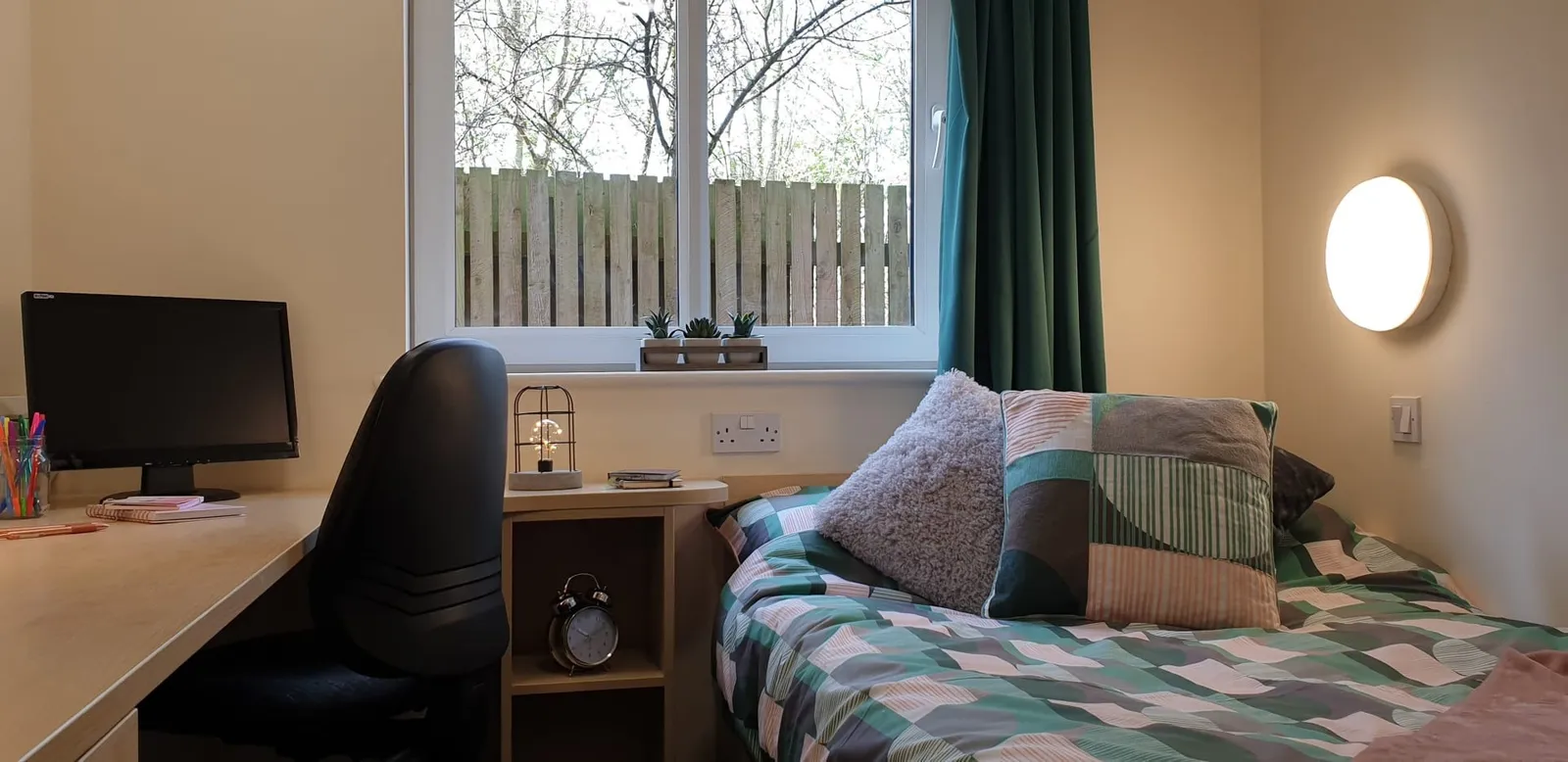 5-6 Bed Standard Ensuite at The Cube