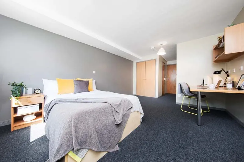 Premium Plus Ensuite at Devonshire Courtyard
