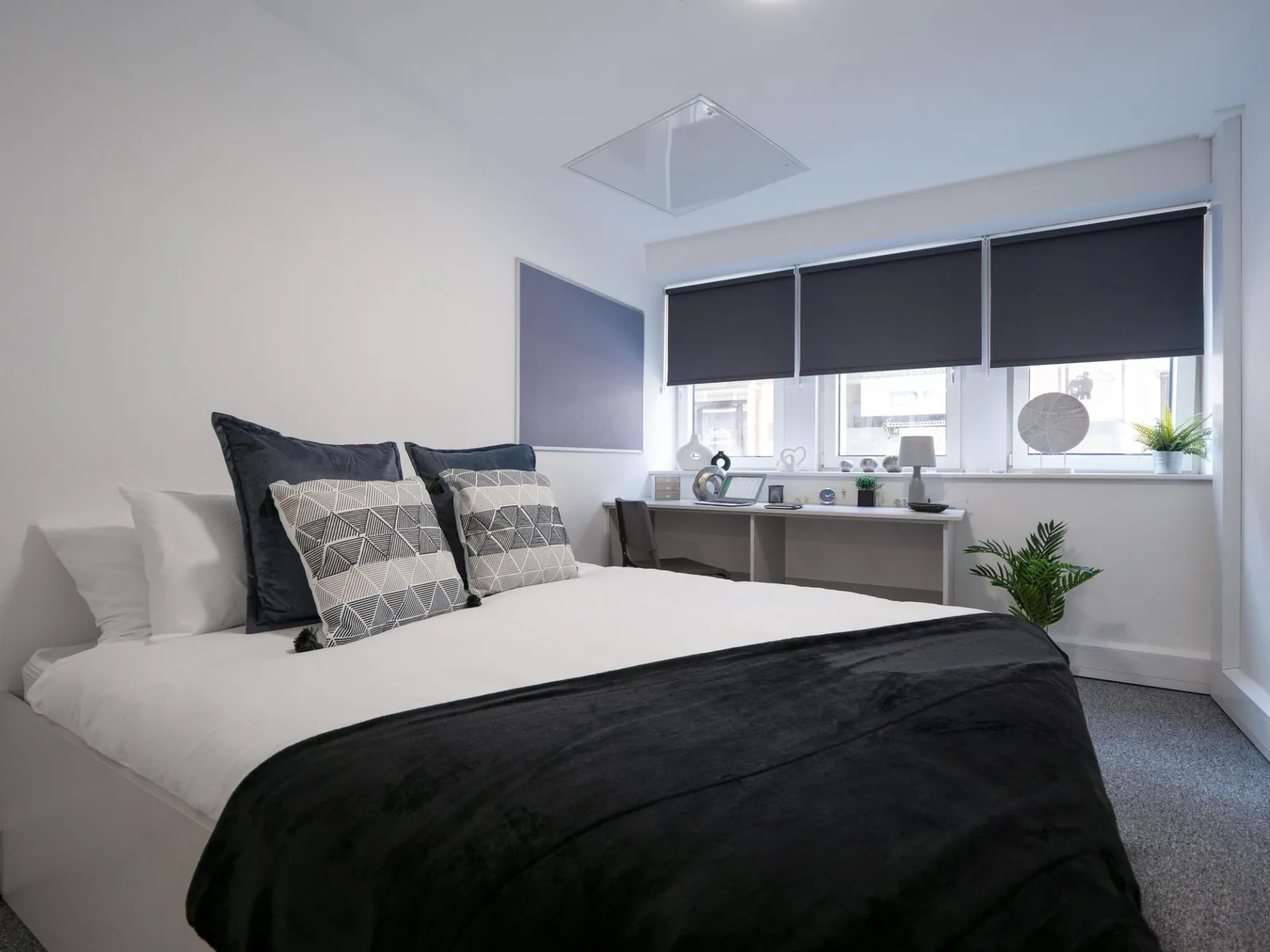 Silver Ensuite at The Paper Works