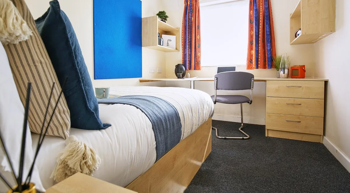Premium Ensuite at College Court