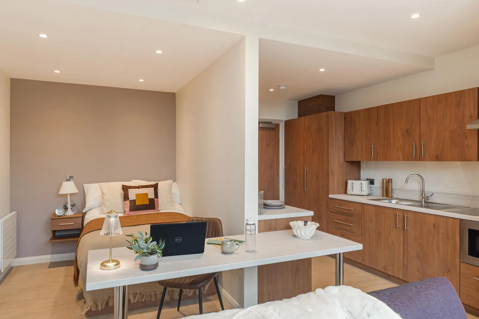 Ryan Hall, Belfast | Brand New for 2026! photo 3