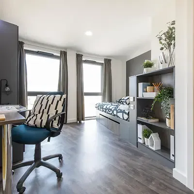 Yugo Bentley House photo 38