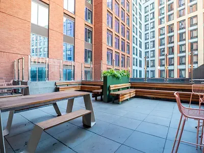 Crown Place photo 37