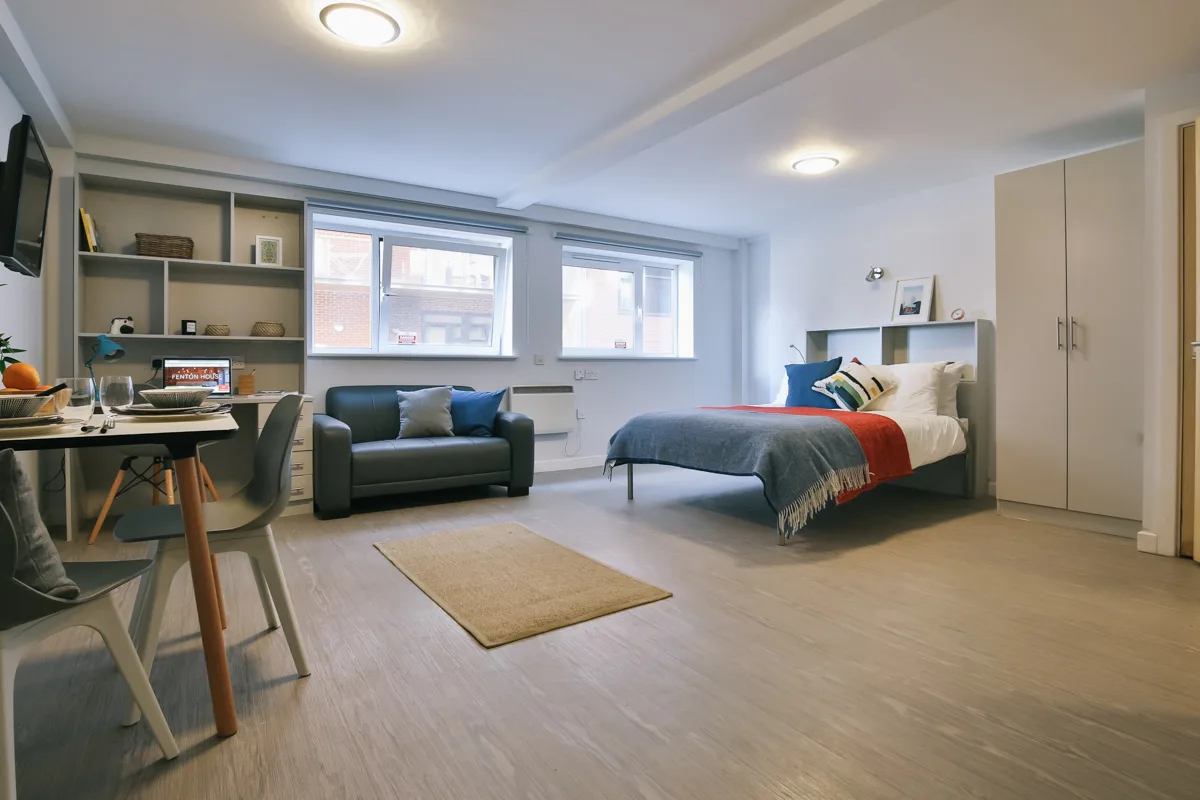 Diamond Studio Plus  at iQ Broderick House