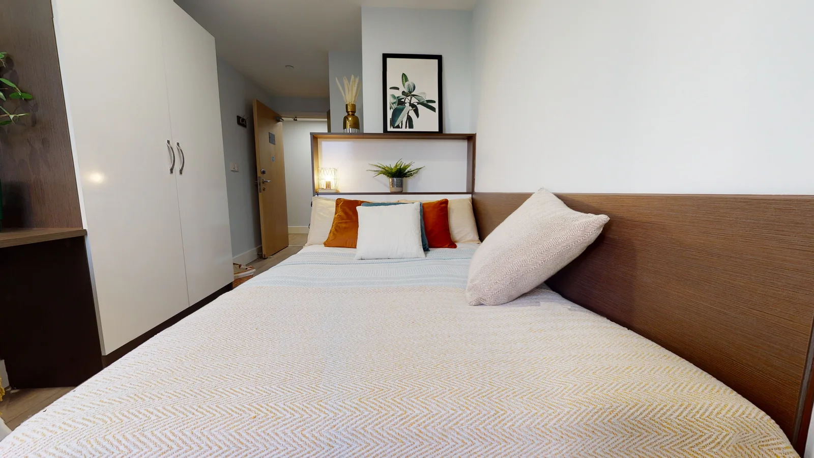 Platinum En Suite Plus at iQ Penworks House