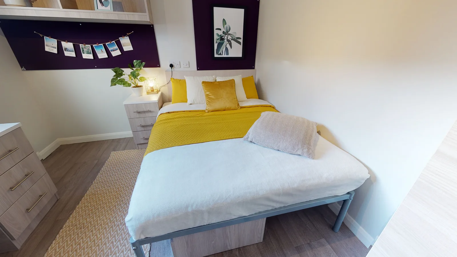 Everything you need with plenty of space in our gold en suite plus rooms at iQ Sawmills