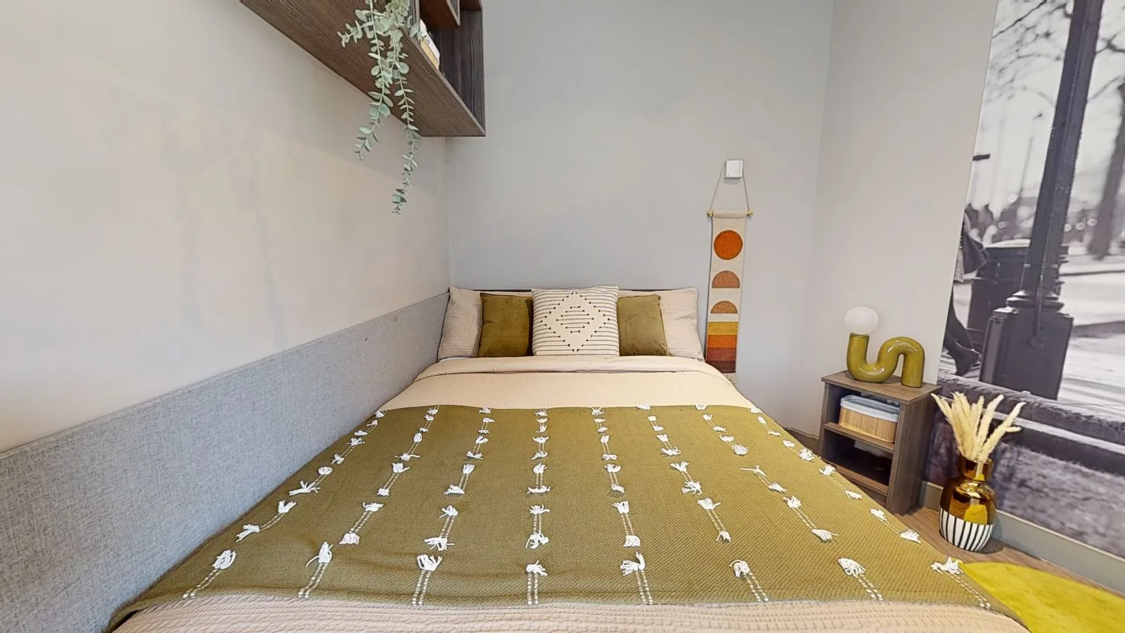 Get maximum space and all the features in the ultra studio extra plus at iQ Water Lane House