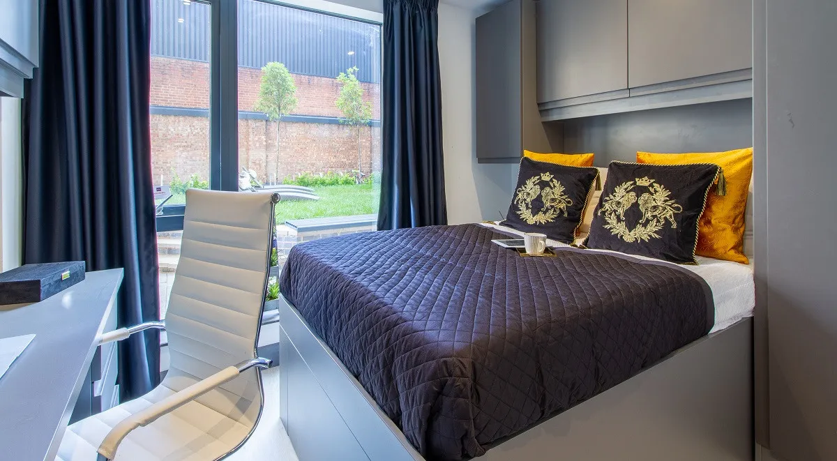 33 Parkside photo 10