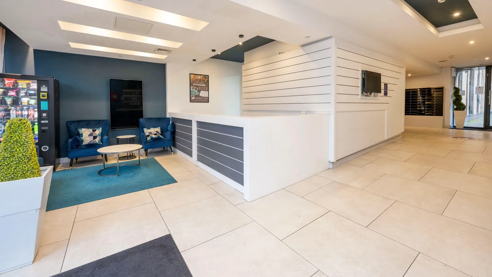 33 Parkside photo 15
