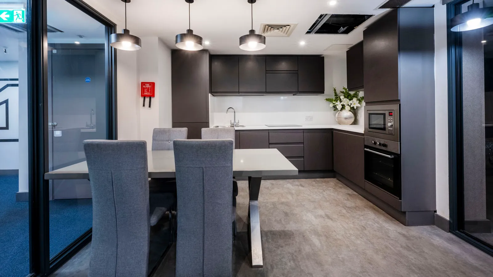33 Parkside photo 18