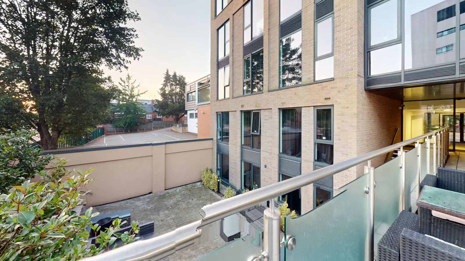 33 Parkside photo 40