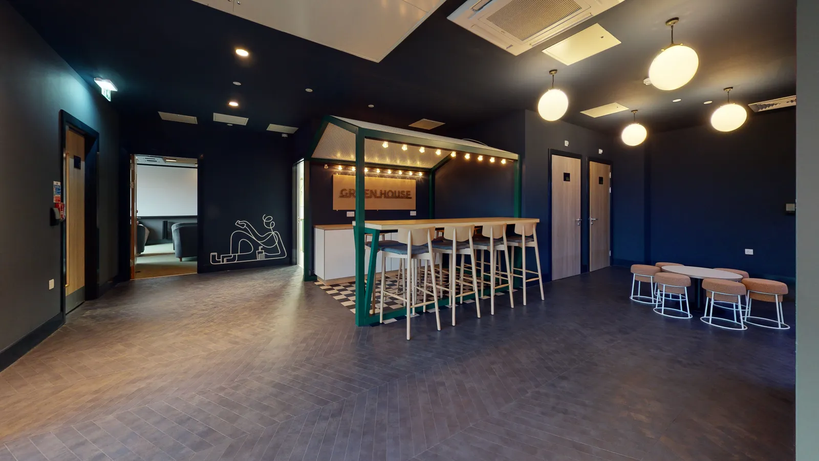 iQ Weaver Place photo 8