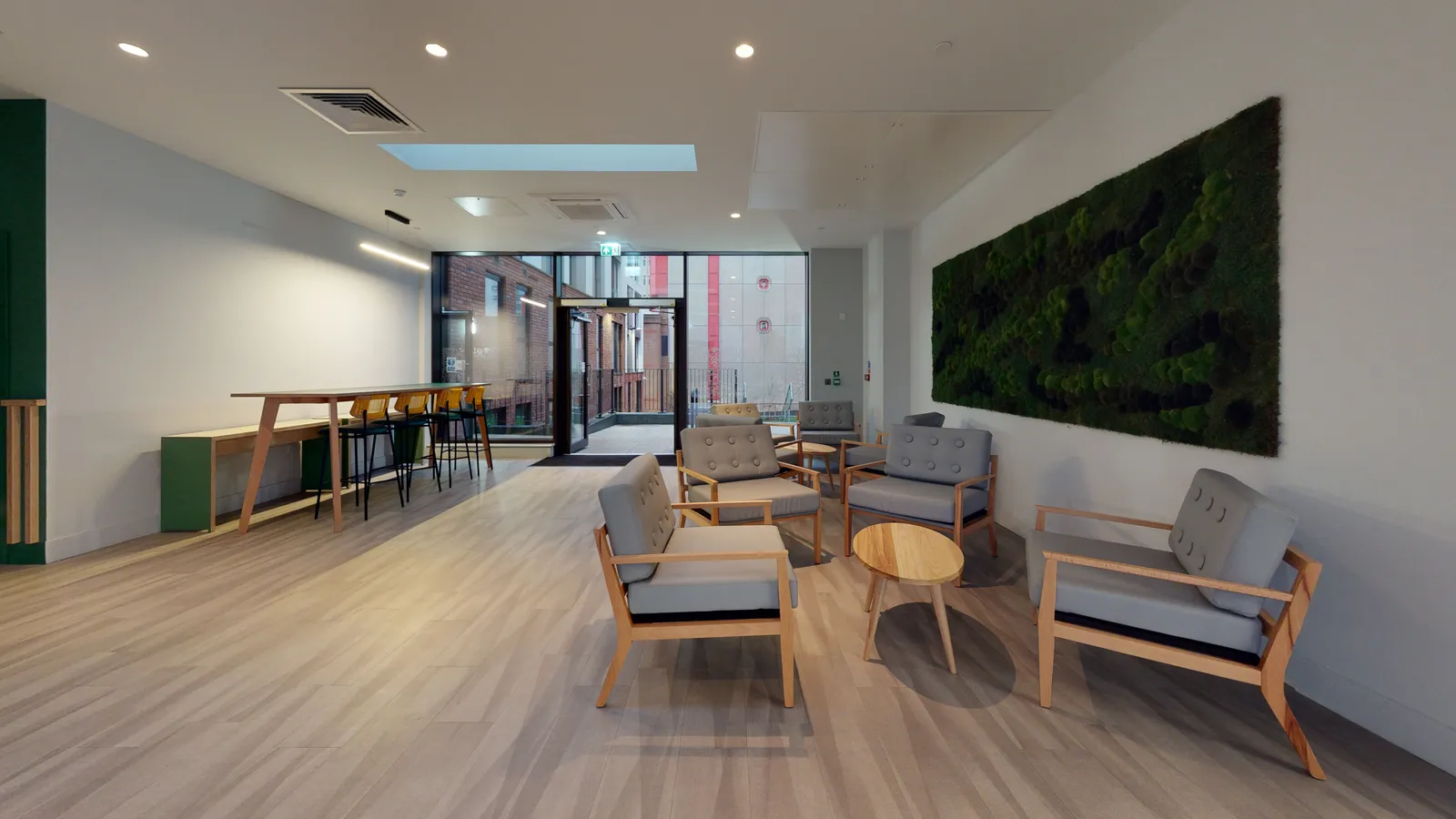 iQ Weaver Place photo 13