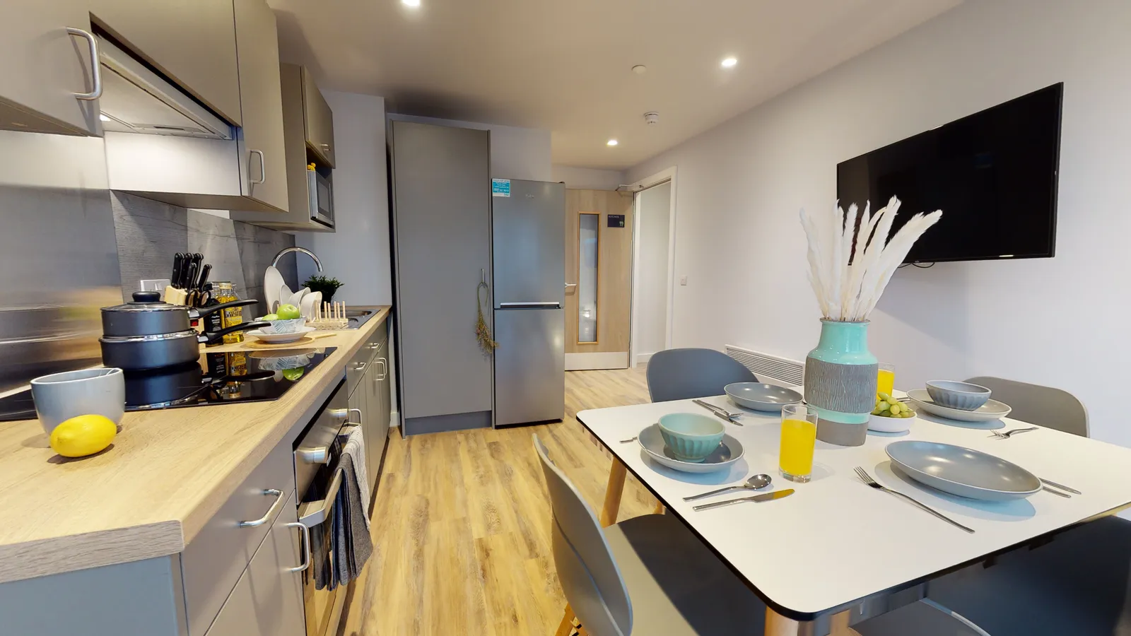 iQ Weaver Place photo 18