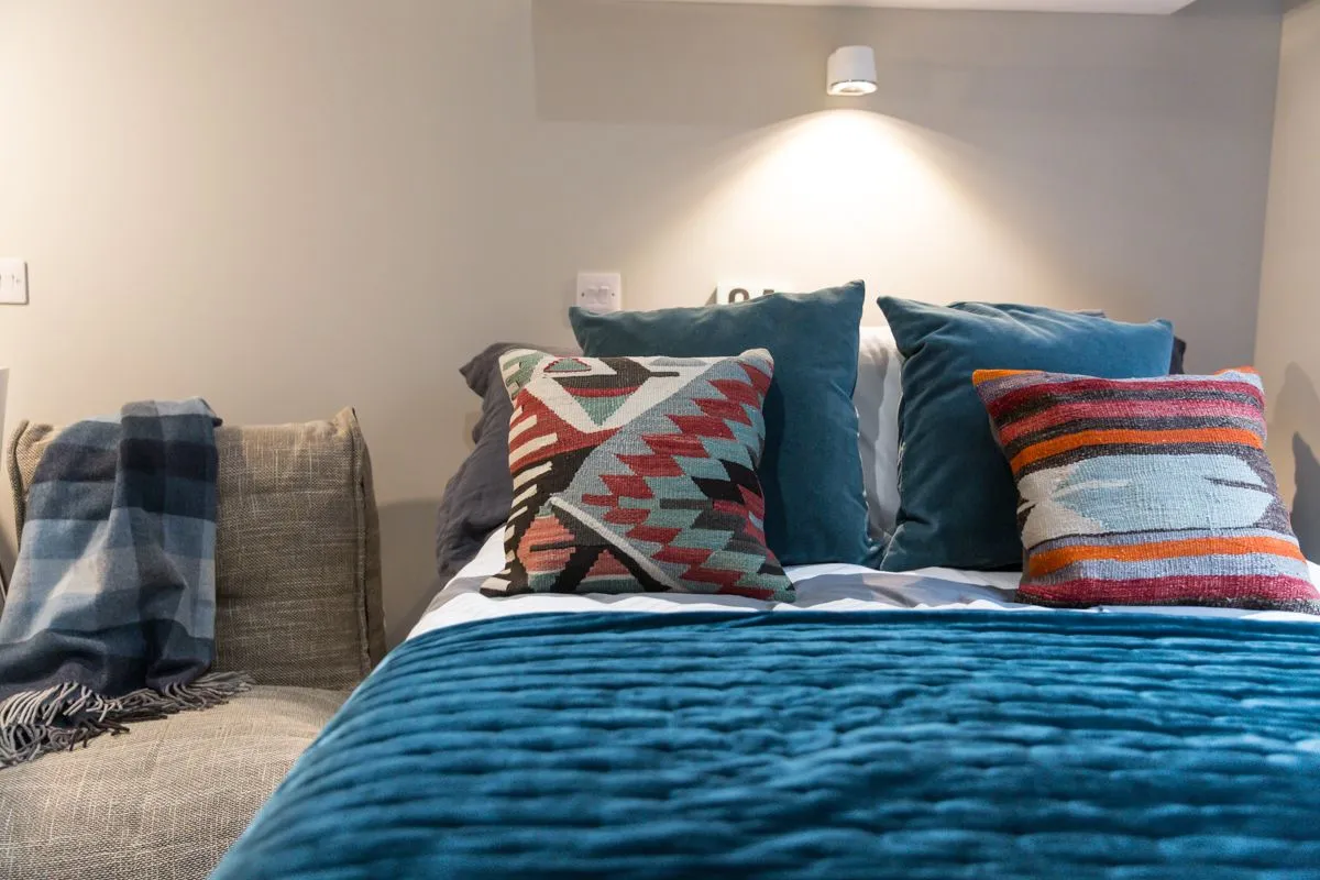 Premium Smaller Studio - Castle View, Own Terrace at 27 King’s Stables Road