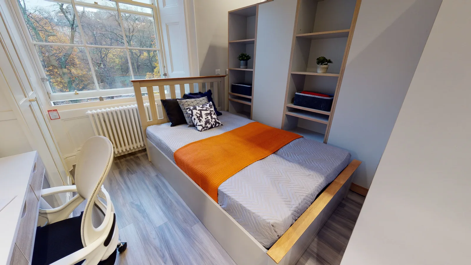 The perfect social living experience in our bronze triple studio at iQ Elliott House
