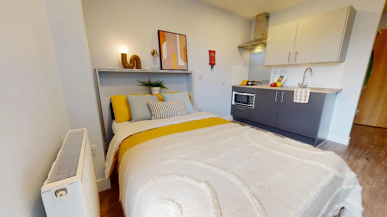 Get all the essentials in our stylish bronze studio plus at iQ Elliott House