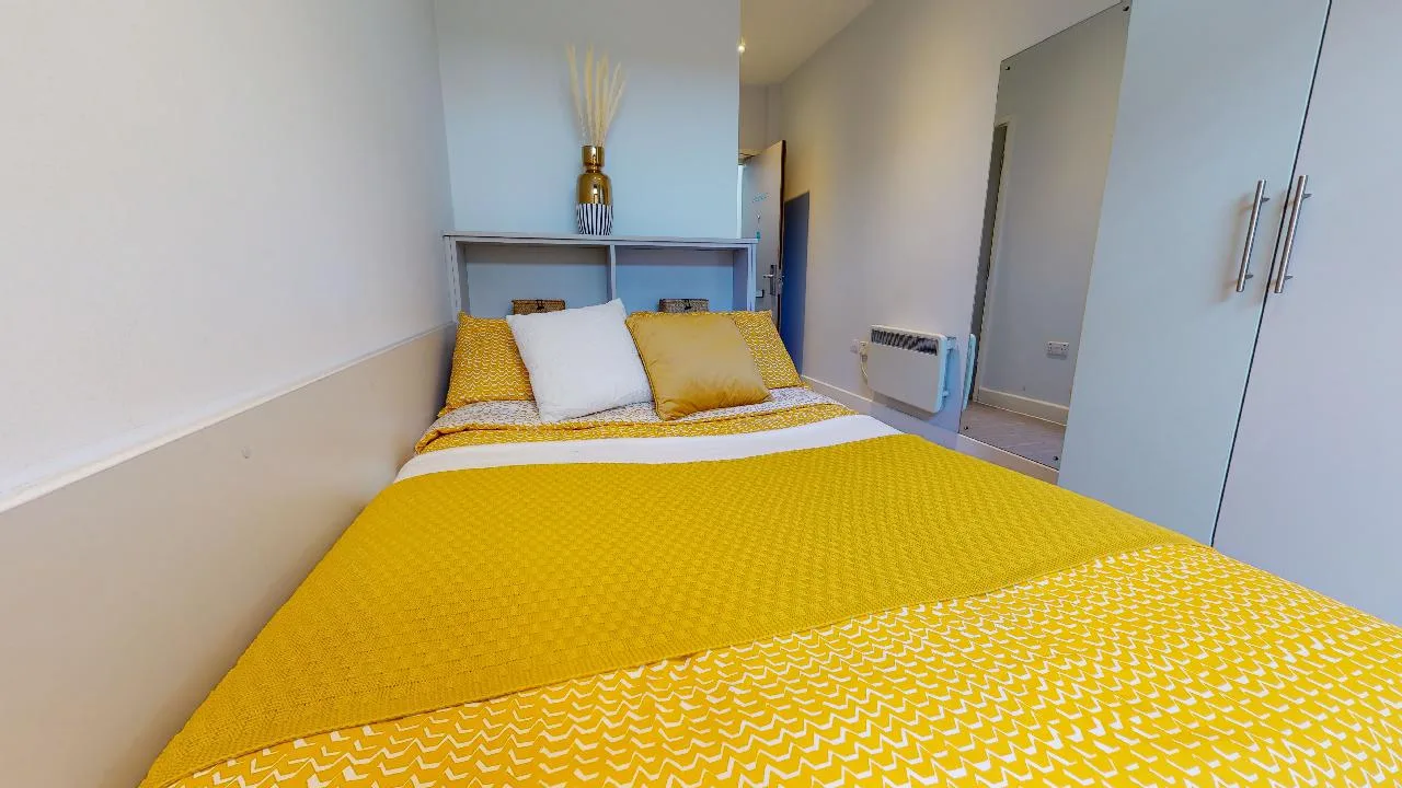 All the essentials for a student life in our bronze en suite plus at iQ Fountainbridge