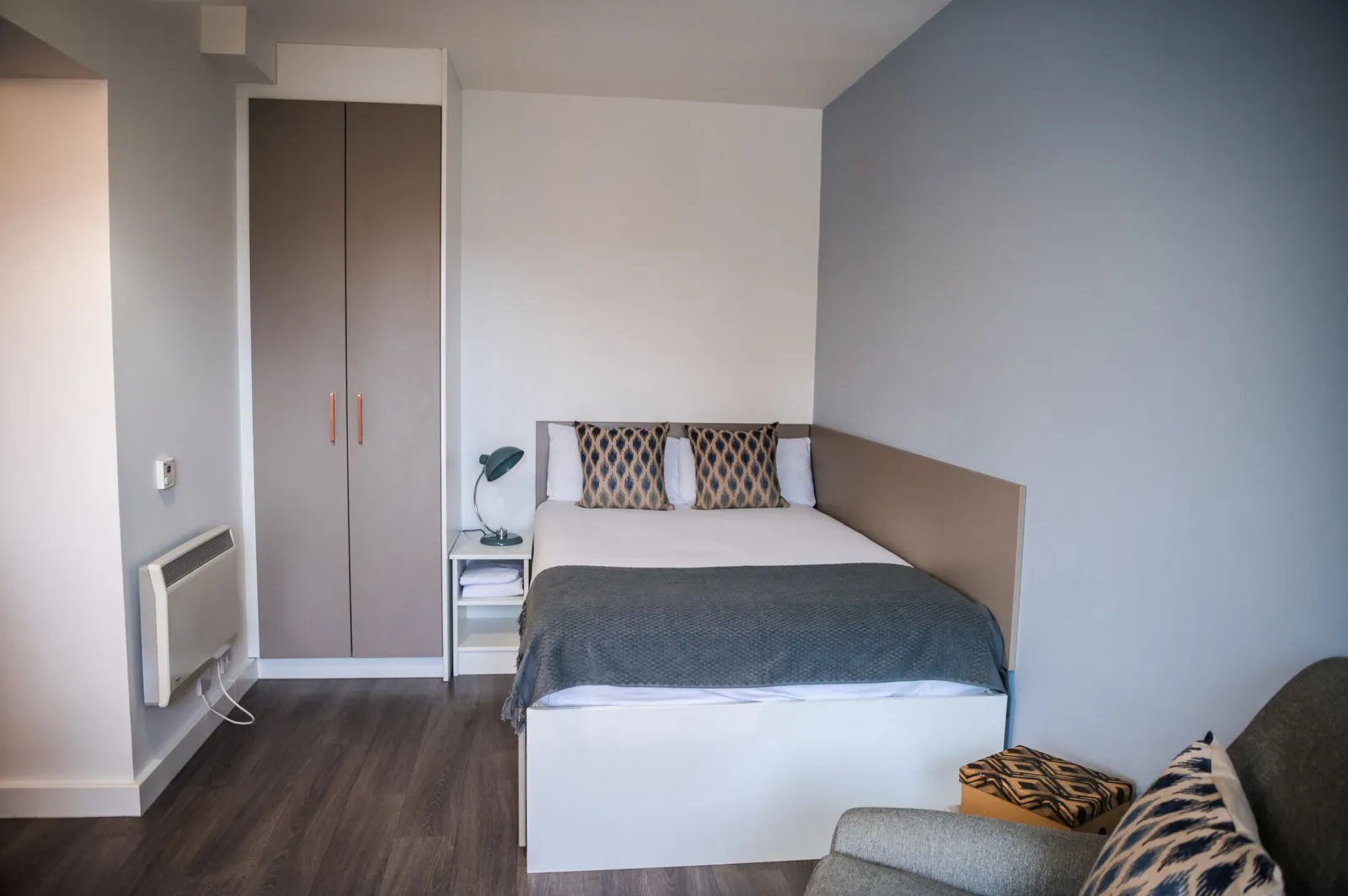 McDonald Road, Edinburgh | Book While You Can! photo 5