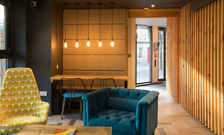 McDonald Road, Edinburgh | Book While You Can! photo 12